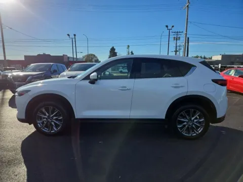 More photos of 2019 MAZDA CX-5 Signature Sport Utility 4D at All American Motors, WA
