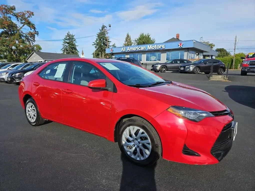2017 Toyota Corolla LE Sedan 4D