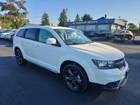 White 2020 Dodge Journey Crossroad Sport Utility 4D for sale in Tacoma, WA