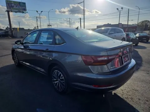 More photos of 2019 Volkswagen Jetta 1.4T SE Sedan 4D at All American Motors, WA