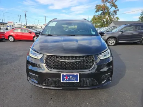 Photos of 2021 Chrysler Pacifica Limited Minivan 4D for sale in Tacoma, WA at All American Motors