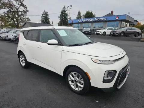 White 2022 Kia Soul LX Wagon 4D for sale in Tacoma, WA