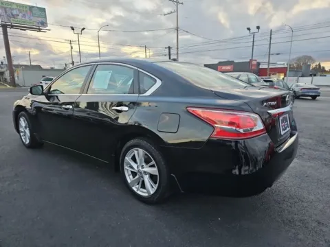 More photos of 2013 Nissan Altima 2.5 SL Sedan 4D at All American Motors, WA