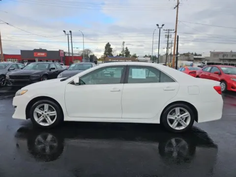 More photos of 2014 Toyota Camry SE Sedan 4D at All American Motors, WA
