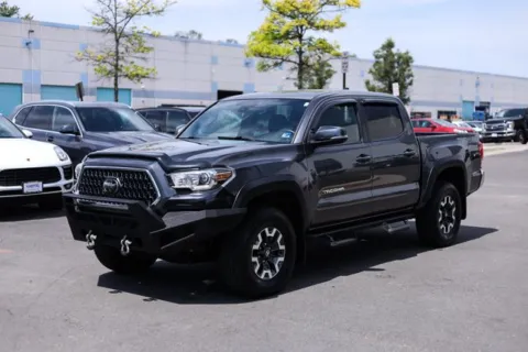 More photos of 2018 Toyota Tacoma TRD Off-Road at Capital Auto Sales, VA