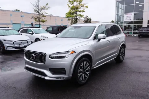 More photos of 2020 Volvo XC90 T6 Momentum at Capital Auto Sales, VA