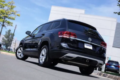 Photos of 2019 Volkswagen Atlas 3.6L V6 SE for sale in Chantilly, VA at Capital Auto Sales