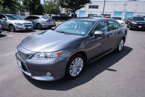 More photos of 2015 Lexus ES 350 at Capital Auto Sales, VA