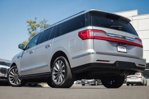 Photos of 2018 Lincoln Navigator L Select for sale in Chantilly, VA at Capital Auto Sales
