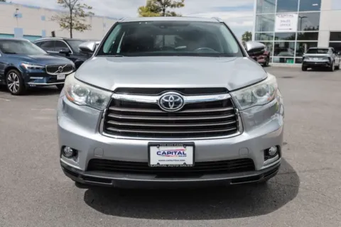 More photos of 2015 Toyota Highlander Limited Platinum V6 at Capital Auto Sales, VA