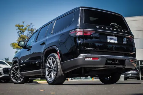 Photos of 2022 Jeep Wagoneer Series III for sale in Chantilly, VA at Capital Auto Sales