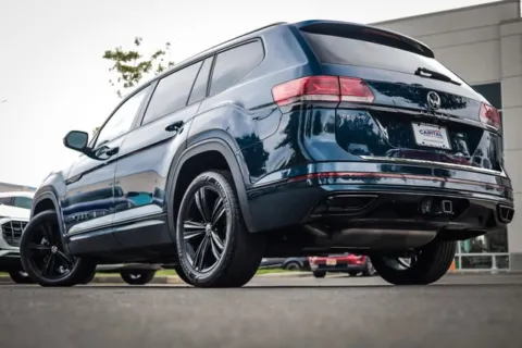 Photos of 2022 Volkswagen Atlas 3.6L V6 SEL R-Line for sale in Chantilly, VA at Capital Auto Sales