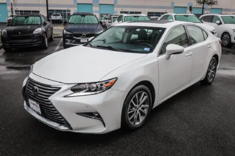 More photos of 2016 Lexus ES 300h at Capital Auto Sales, VA