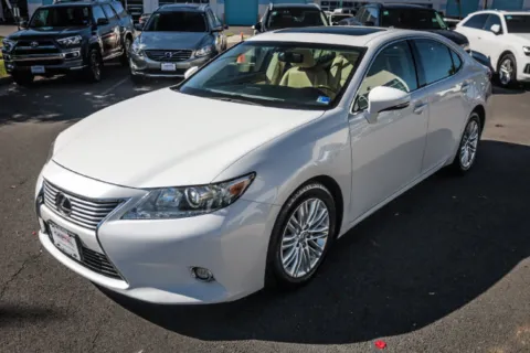 More photos of 2015 Lexus ES 350 at Capital Auto Sales, VA