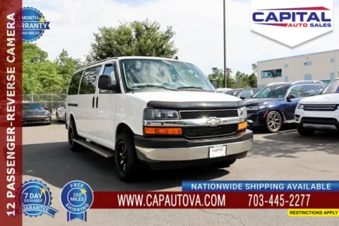 White 2017 Chevrolet Express 3500 LT for sale in Chantilly, VA