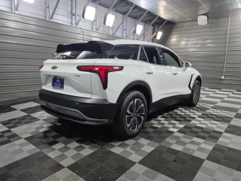 More photos of 2024 Chevrolet Blazer EV LT AWD 4-Door SUV w/Comfort/Convenience Pkg at Trust Auto, MD