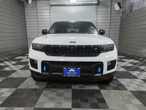 Another view of 2022 Jeep Grand Cherokee 4XE Trailhawk Hybrid-Electric Luxury SUV for sale in Sykesville, MD at Trust Auto