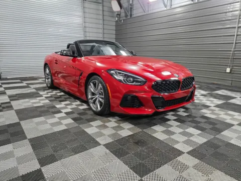 More photos of 2021 BMW Z4 sDrive30i Soft-Top Convertible w/M Sport/Convenience Pkgs at Trust Auto, MD