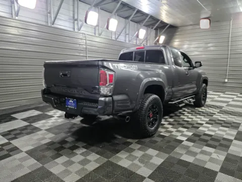 More photos of 2022 Toyota Tacoma TRD Sport 4WD Access Cab Pickup Truck at Trust Auto, MD
