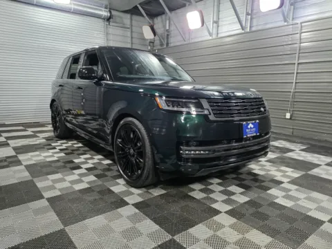 More photos of 2025 Land Rover Range Rover SE AWD SUV w/Premium Upgrade Interior/Comfort/24-Way Heated Pkgs at Trust Auto, MD