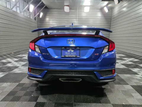 More photos of 2020 Honda Civic Si Coupe Si w/Summer Tires at Trust Auto, MD