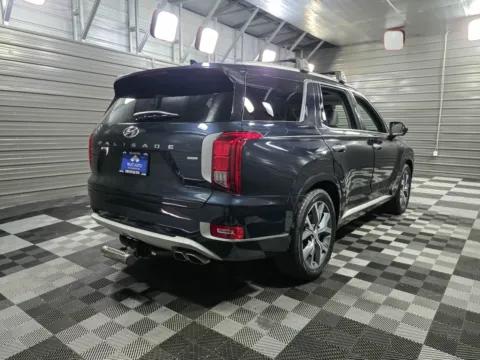 More photos of 2021 Hyundai Palisade Limited at Trust Auto, MD