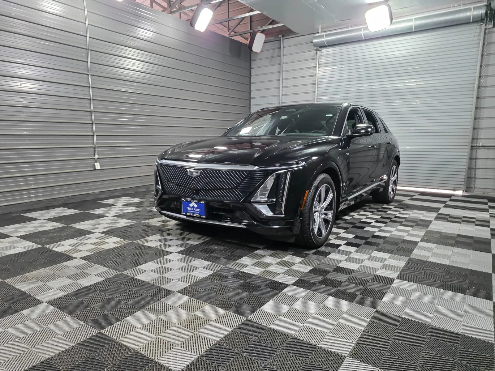 2024 Cadillac LYRIQ Tech