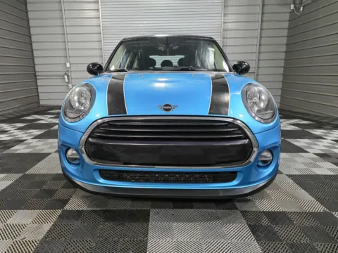 Photos of 2019 MINI Hardtop 4 Door Oxford Edition for sale in Sykesville, MD at Trust Auto