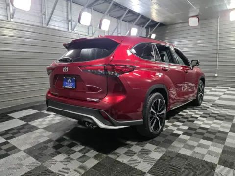 More photos of 2022 Toyota Highlander XSE at Trust Auto, MD