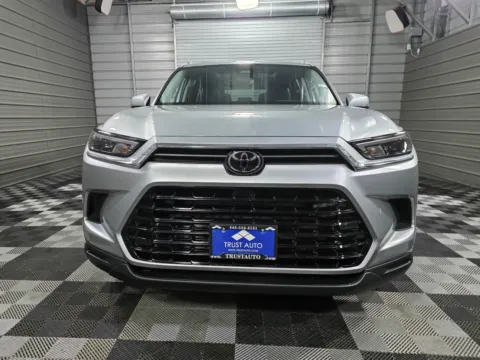 Photos of 2025 Toyota Grand Highlander Hybrid Limited for sale in Sykesville, MD at Trust Auto
