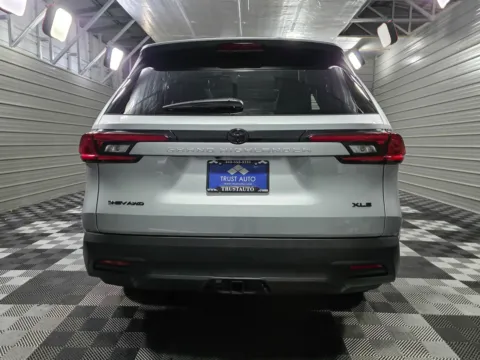 More photos of 2025 Toyota Grand Highlander Hybrid Limited at Trust Auto, MD