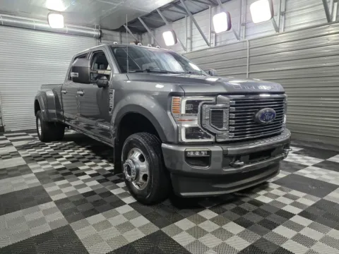 Another view of 2022 Ford Super Duty F-350 DRW LARIAT for sale in Sykesville, MD at Trust Auto