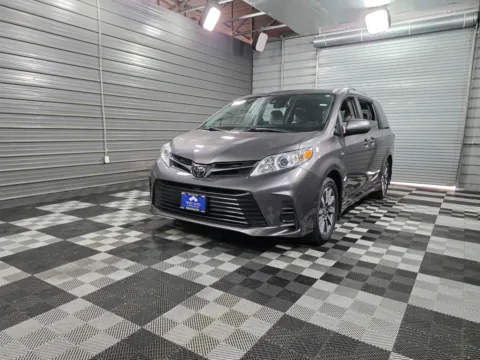 Green 2020 Toyota Sienna LE for sale in Sykesville, MD