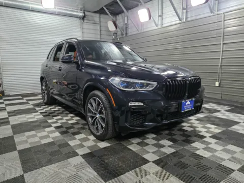 Another view of 2019 BMW X5 xDrive50i for sale in Sykesville, MD at Trust Auto