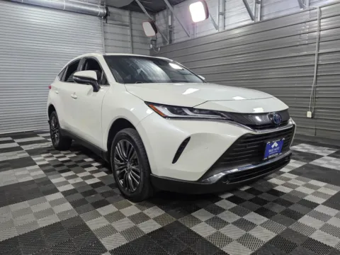 Another view of 2022 Toyota Venza LE for sale in Sykesville, MD at Trust Auto