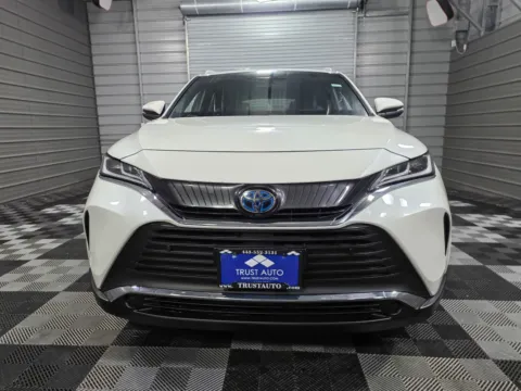 Photos of 2022 Toyota Venza LE for sale in Sykesville, MD at Trust Auto