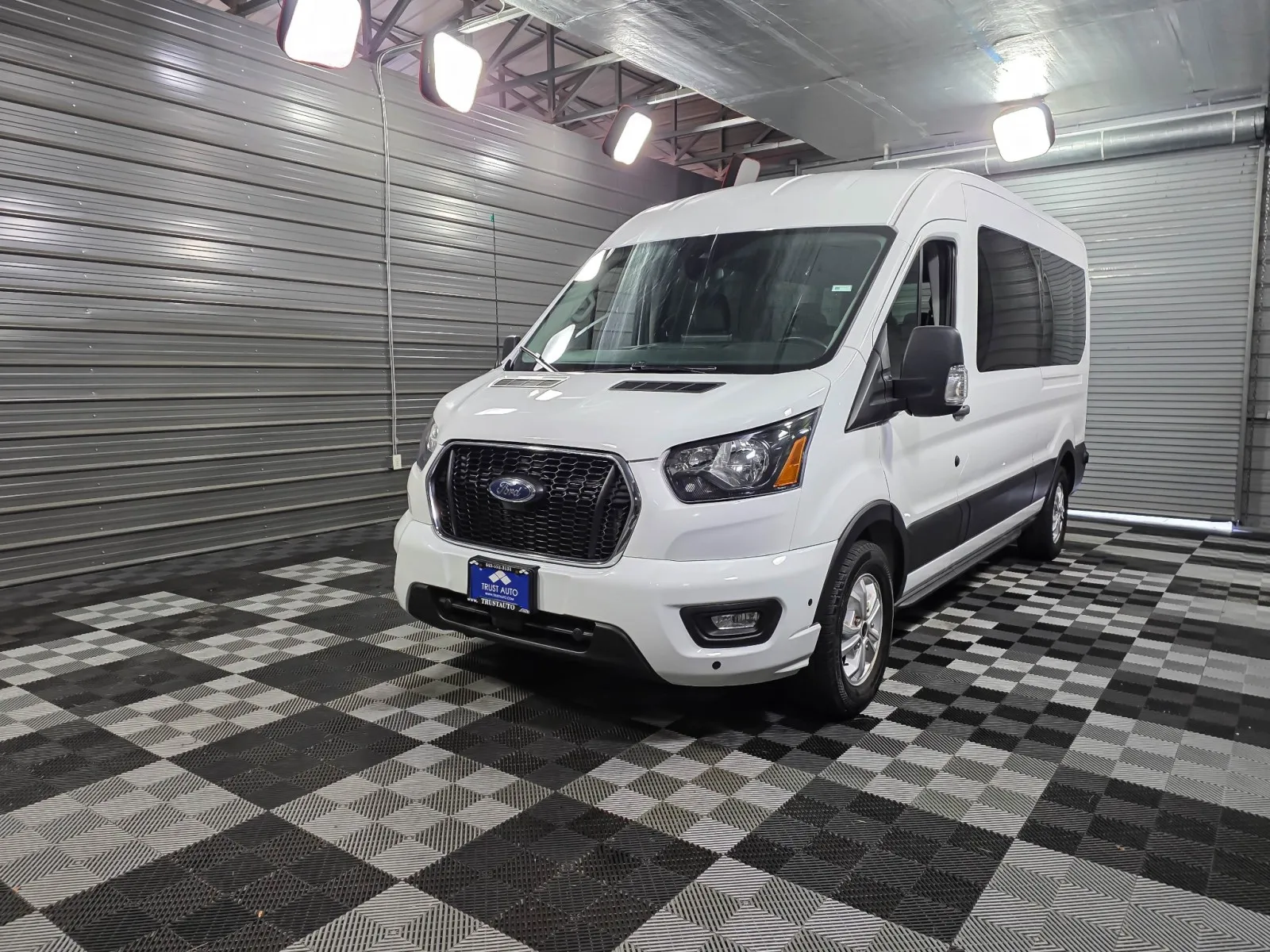 Gray 2024 Ford Transit Passenger Wagon XLT for sale in Sykesville, MD