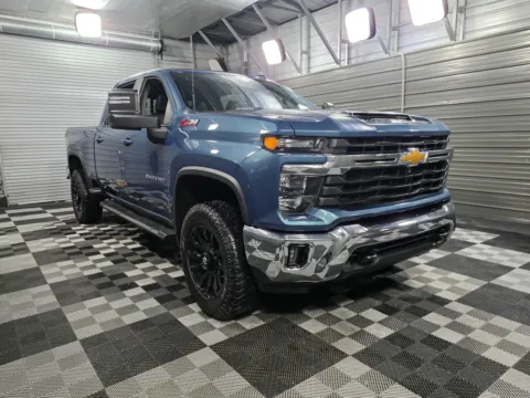 Another view of 2024 Chevrolet Silverado 2500HD LT for sale in Sykesville, MD at Trust Auto