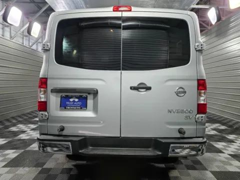 More photos of 2018 Nissan NV Passenger NV3500 HD SV at Trust Auto, MD