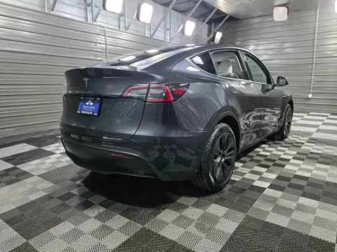 More photos of 2025 Tesla Model Y Long Range at Trust Auto, MD