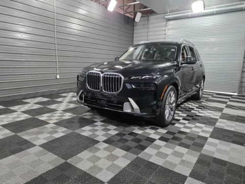 White 2023 BMW X7 xDrive40i for sale in Sykesville, MD