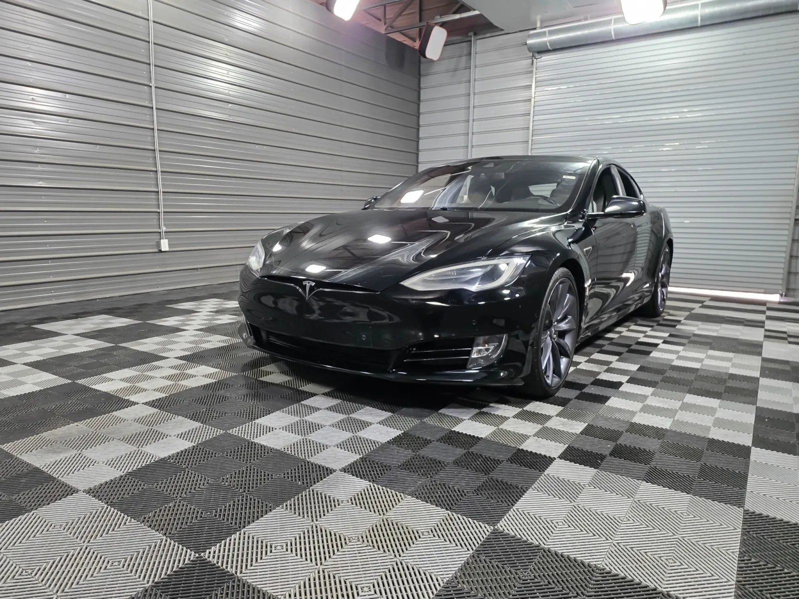 Black 2016 Tesla Model S 60D for sale in Sykesville, MD