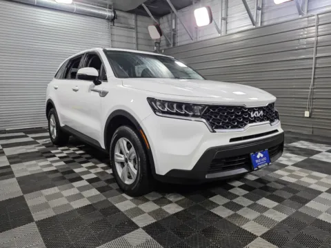 Another view of 2023 Kia Sorento LX for sale in Sykesville, MD at Trust Auto
