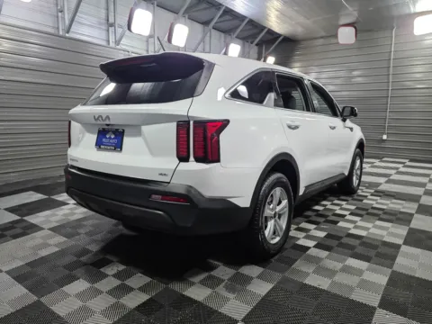 More photos of 2023 Kia Sorento LX at Trust Auto, MD