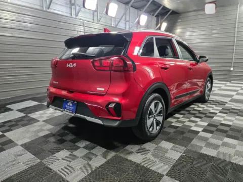 More photos of 2022 Kia Niro LX Hybrid-Electric SUV at Trust Auto, MD