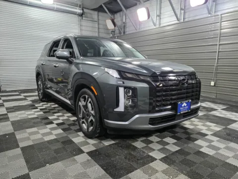 More photos of 2023 Hyundai Palisade SEL AWD 7-Passenger SUV w/Premium Pkg at Trust Auto, MD