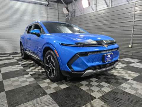 Another view of 2024 Chevrolet Equinox EV LT for sale in Sykesville, MD at Trust Auto