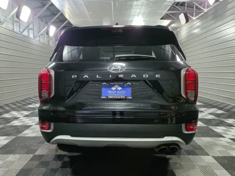 More photos of 2021 Hyundai Palisade SEL at Trust Auto, MD
