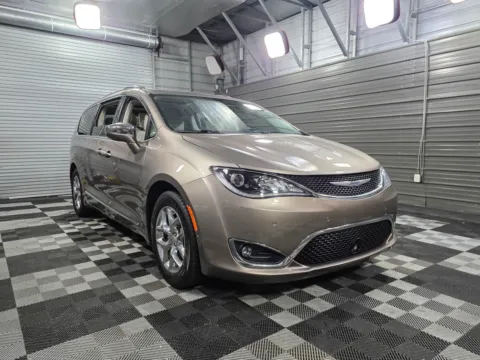 Another view of 2017 Chrysler Pacifica Limited for sale in Sykesville, MD at Trust Auto