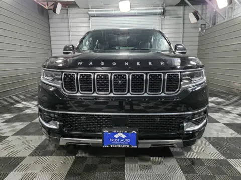 Another view of 2022 Jeep Wagoneer Series III 4WD 7-Passenger SUV w/Premium/Convenience Group for sale in Sykesville, MD at Trust Auto